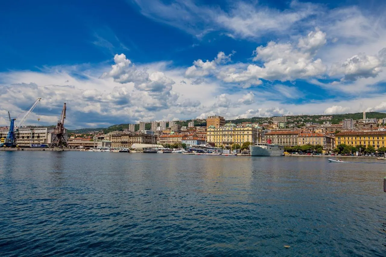 Apartment Apartmani Paulina Rijeka