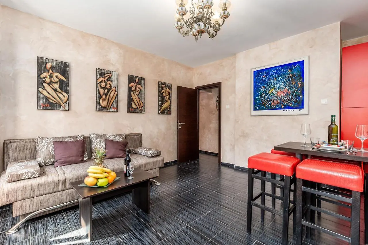 Apartmani Paulina Rijeka 0*,  Croaţia